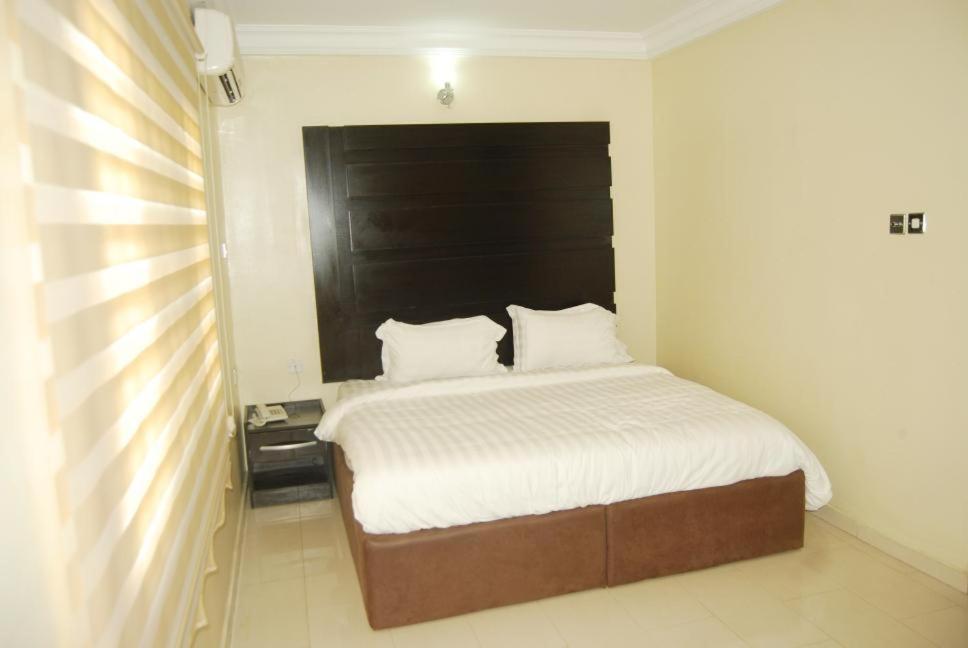 Winston Place Onitsha (Delta) Zewnętrze zdjęcie