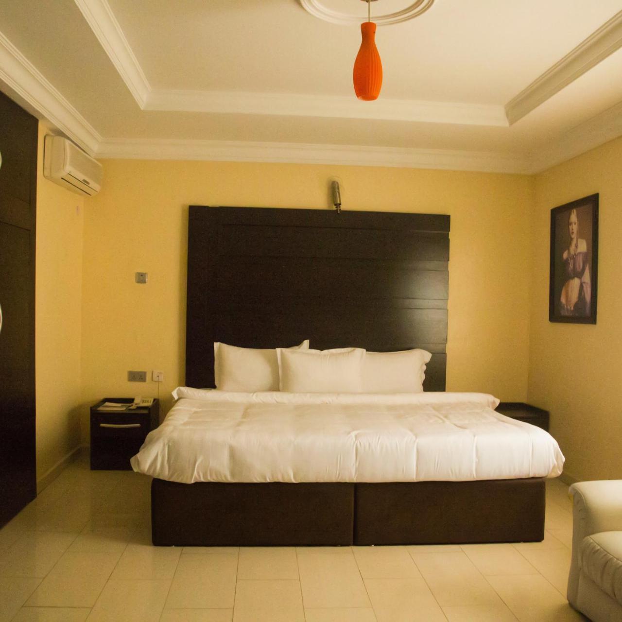 Winston Place Onitsha (Delta) Zewnętrze zdjęcie